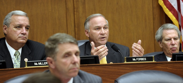 Members of the House Armed Services Committee speak during a committee hearing on a proposed AUMF Members of the House Armed Services Committee speak during a committee hearing on a proposed AUMF