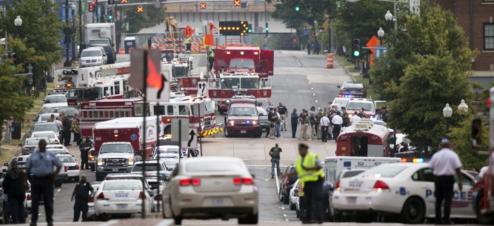 Emergency personnel responding to the scene of a shooting at Washington Navy Yard Emergency personnel responding to the scene of a shooting at Washington Navy Yard