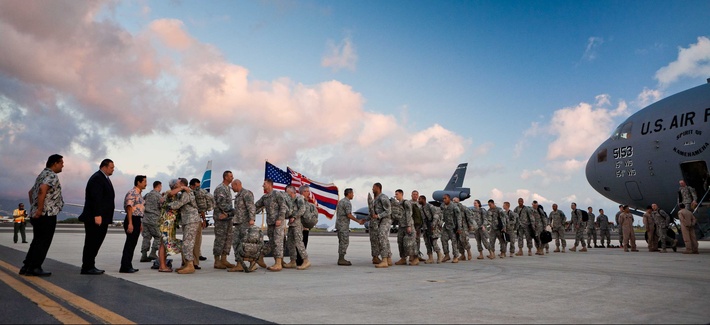 U.S. soldiers returning home from Iraq in December 2011 at the end of the war. U.S. soldiers returning home from Iraq in December 2011 at the end of the war.