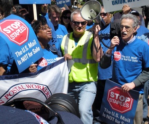 APWU President Mark Dimondstein led the protest. APWU President Mark Dimondstein led the protest.