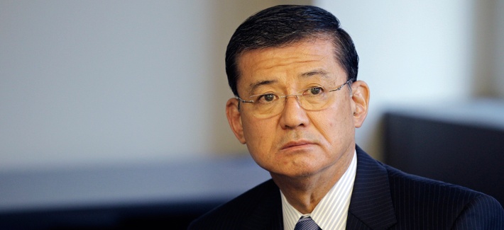 Veterans Affairs Secretary Eric Shinseki attends a meeting at a VA in Balitmore in 2010. Veterans Affairs Secretary Eric Shinseki attends a meeting at a VA in Balitmore in 2010.