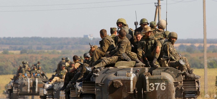 Ukrainian troops evacuate from Starobesheve in eastern Ukraine, on August 30, 2014. Ukrainian troops evacuate from Starobesheve in eastern Ukraine, on August 30, 2014.