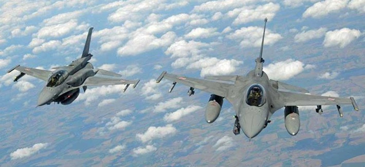 Fighter jets with the NATO Response Force train over Norway. Fighter jets with the NATO Response Force train over Norway.
