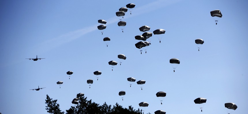 Paratroopers take part in an exercise of the U.S. Army Global Response Force in Hohenfels, Germany, Aug. 26, 2015.