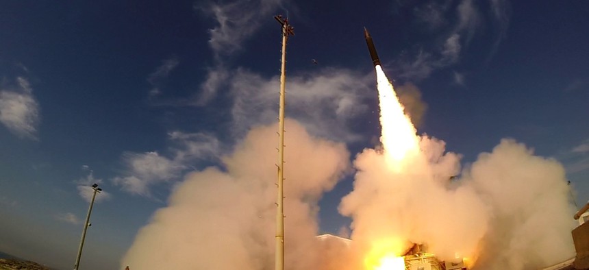 he Israel Missile Defense Organization (IMDO) of the Directorate of Defense Research and Development (DDR&D) and the U.S. Missile Defense Agency (MDA) conducted a successful first engagement of a ballistic missile target with the Arrow-3 interceptor on De