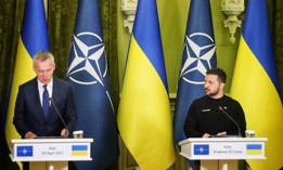 Secretary General of NATO Jens Stoltenberg (L) and President Volodymyr Zelenskyi (R) during a meeting on April 20, 2023 in Kyiv, Ukraine. 