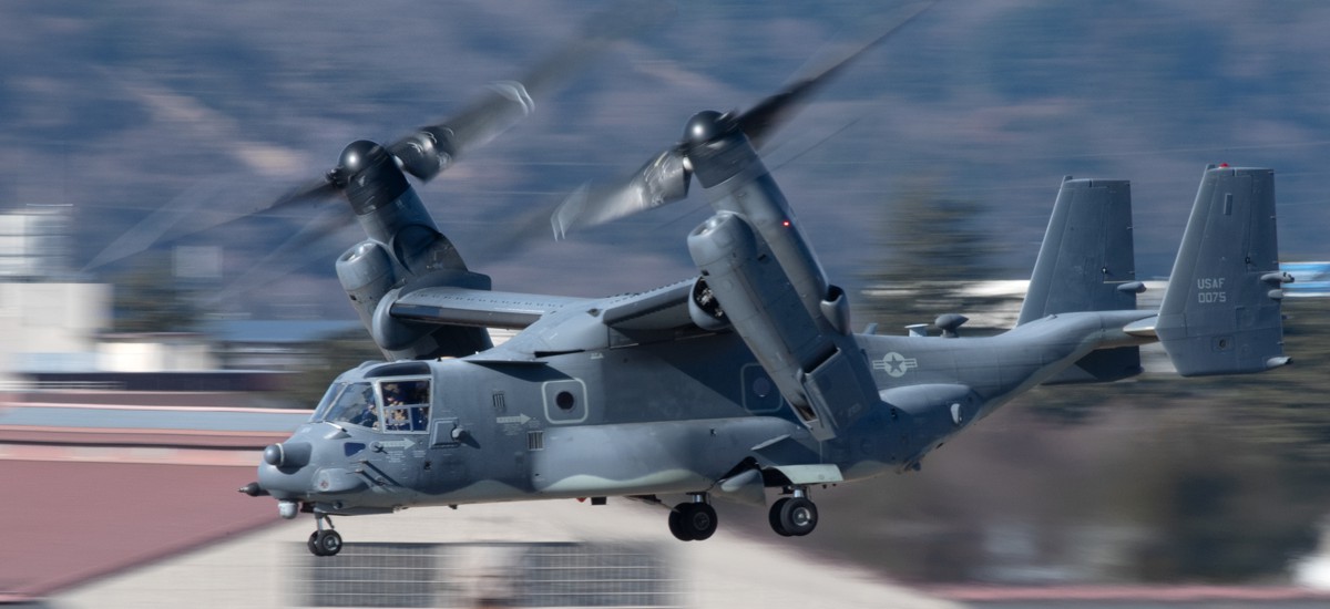 AF1 V22 OSPREY ブルーナイツ Pentagon grounds all Ospreys, one week after deadly crash