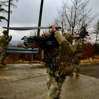 www.defenseone.com