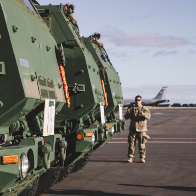 www.defenseone.com