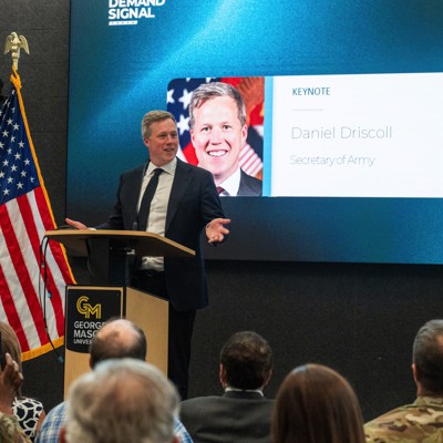 L’armée supprime les PEO dans le but de rationaliser les processus d’approvisionnement et d’exigences L’armée supprime les PEO dans le but de rationaliser les processus d’approvisionnement et d’exigences