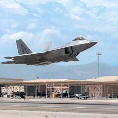 F-22 Pilot Successfully Controls Drone Wingman During Flight