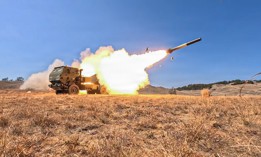 U.S. soldiers with the 25th Infantry Division Artillery fire a High Mobility Artillery Rocket System during a counter-landing live-fire exercise as part of Exercise Balikatan 2026 at La Paz Sand Dunes, Laoag City, Philippines, May 4, 2026.