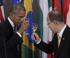 President Barack Obama and United Nations Secretary General Ban Ki-moon toast at a luncheon during the 71st session of the United Nations General Assembly at the UN headquarters, Sept. 20, 2016.
