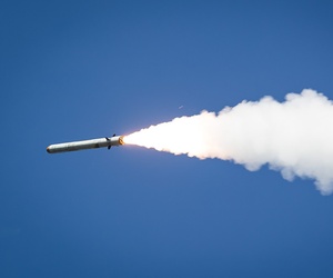 Russia's 9M728 (R500) cruise missile in flight, the possible basis for a shorter-range version believed to have been recently distributed to two Russian battalions. Russia's 9M728 (R500) cruise missile in flight, the possible basis for a shorter-range version believed to have been recently distributed to two Russian battalions.