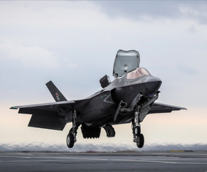 The first ever Shipborne Rolling Vertical Landing (SRVL) has been carried out with an F-35B Lightning II joint strike fighter jet conducting trials onboard the new British aircraft carrier, HMS Queen Elizabeth. The first ever Shipborne Rolling Vertical Landing (SRVL) has been carried out with an F-35B Lightning II joint strike fighter jet conducting trials onboard the new British aircraft carrier, HMS Queen Elizabeth.